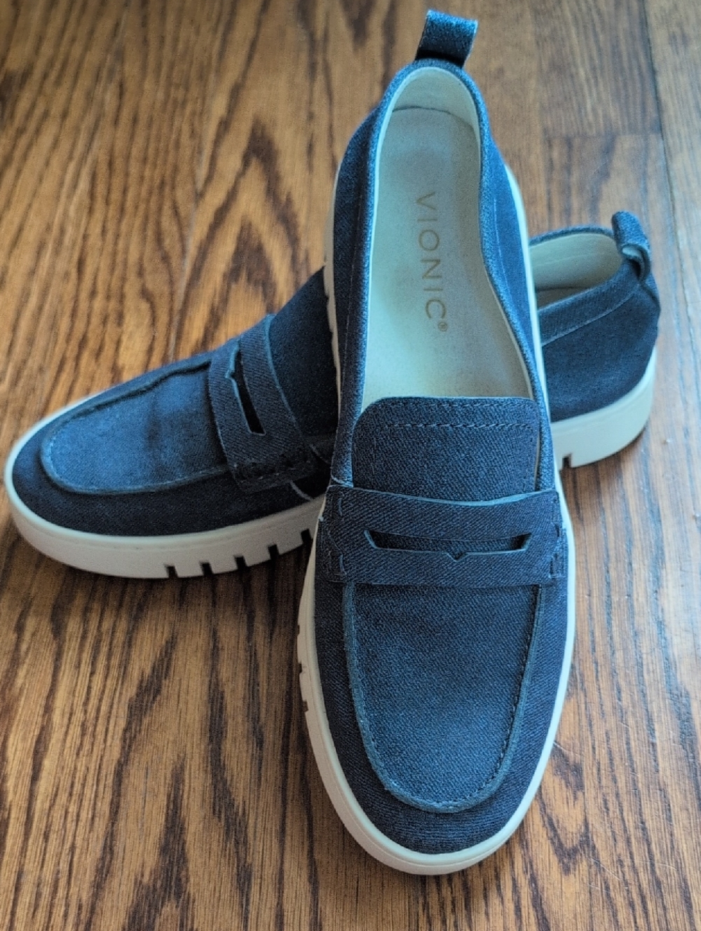 Vionic Uptown Loafer Navy Size 8